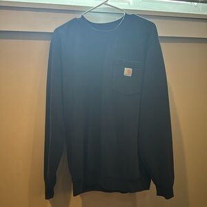 Black crewneck Carhartt sweater